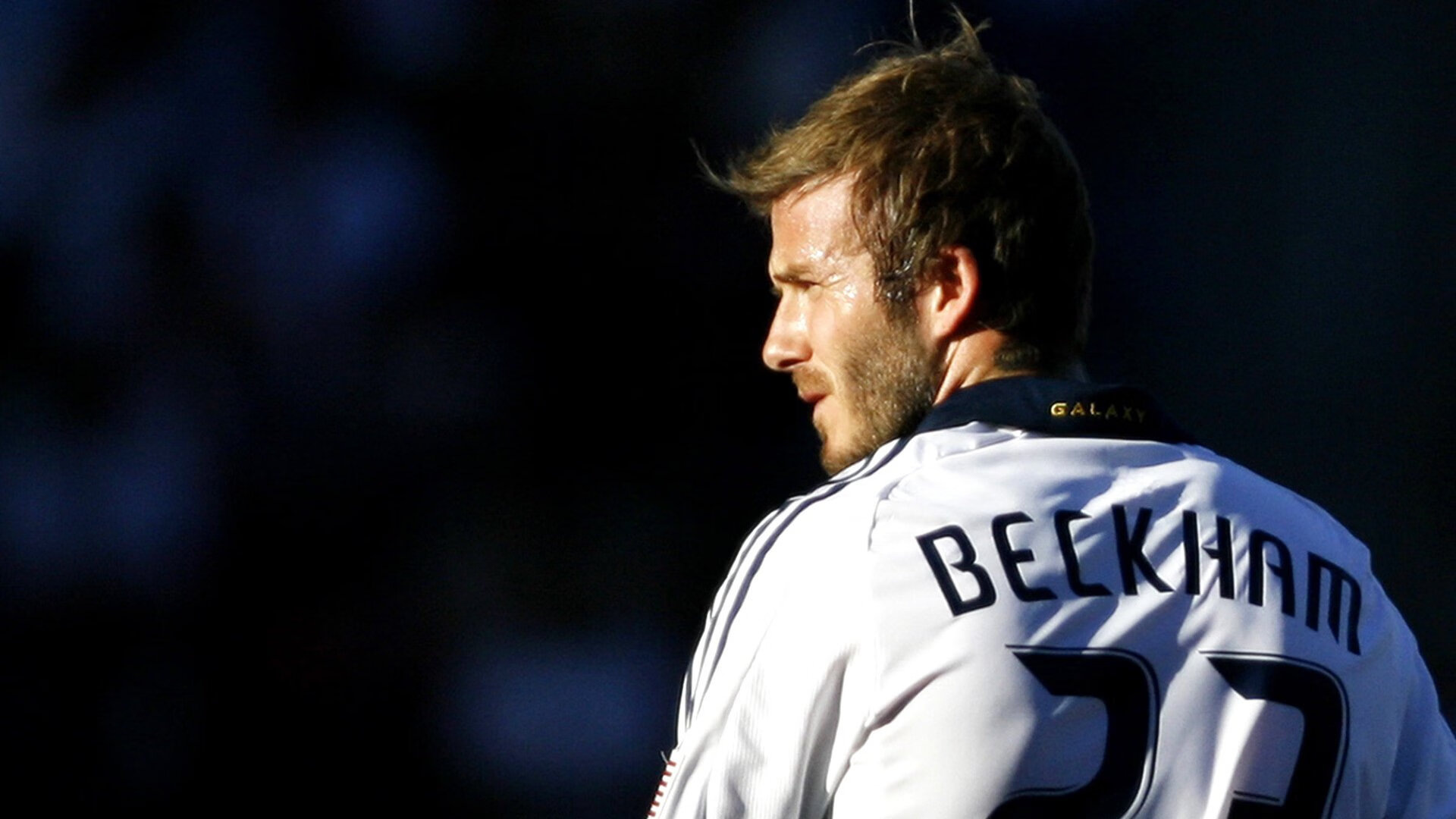 “武汉马拉松:谁能在这条赛道上破浪前行?”